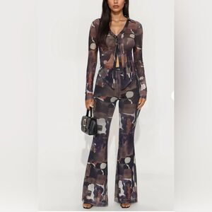 Fashionova Stylish Women's Patterned pant set. Size large